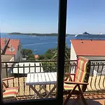 Patak's Place, Amazing View شقة هفار