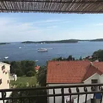 Patak's Place, Amazing View شقة هفار