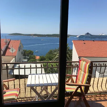Patak's Place, Amazing View Apartment Hvar Town